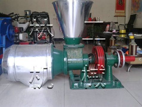 點(diǎn)擊查看詳細(xì)信息<br>標(biāo)題：臥式磨面機(jī) 閱讀次數(shù)：2120