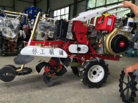 點擊查看詳細信息<br>標題：開溝機 閱讀次數：2332